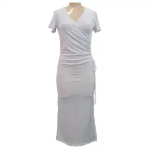 Vestido largo ruchado al lado miniatura 1