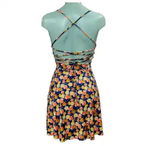 Vestido sexy miniatura 2