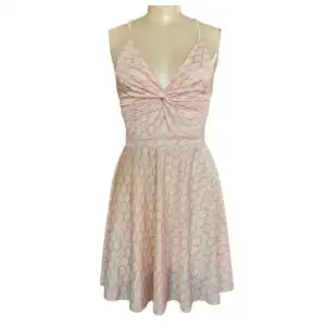 Vestido sexy con nudo miniatura 1